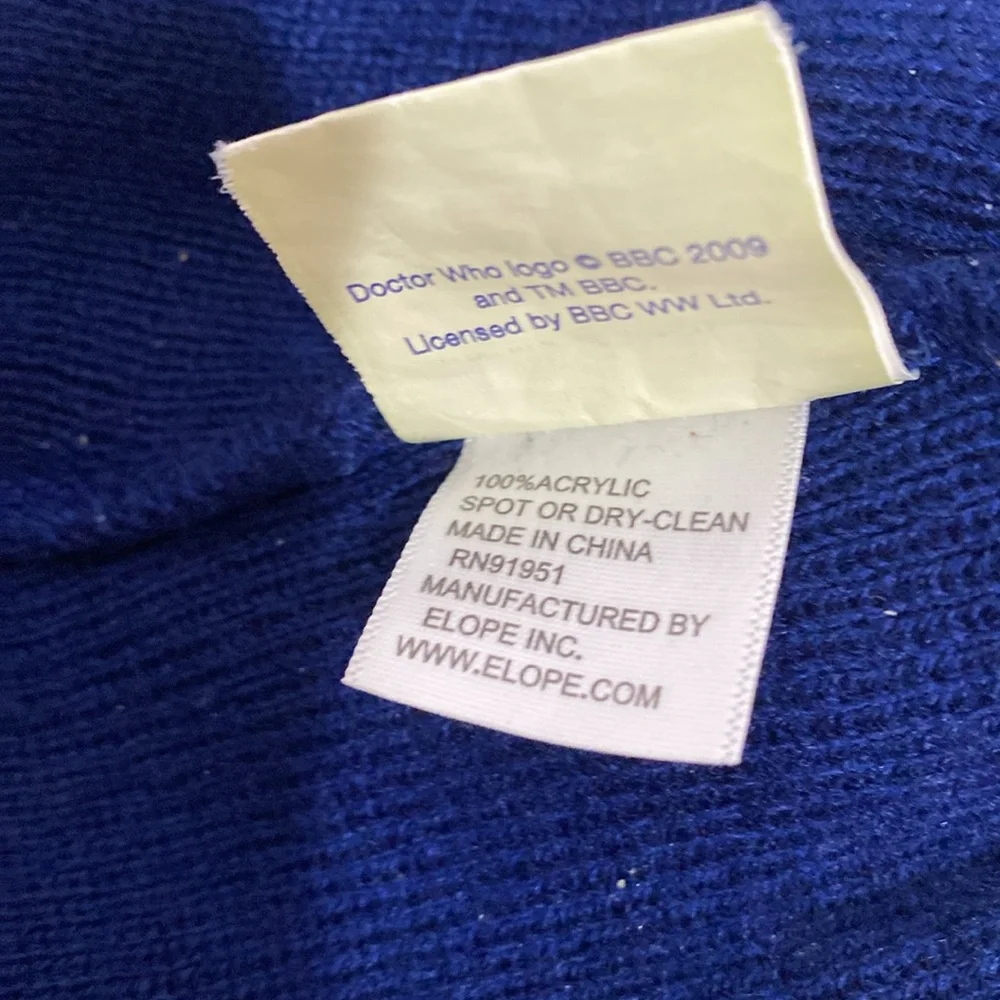 DR WHO BBC Blue & White Police Public Call Box “TARDIS” Knit Beanie /Hat - Picture 7 of 7